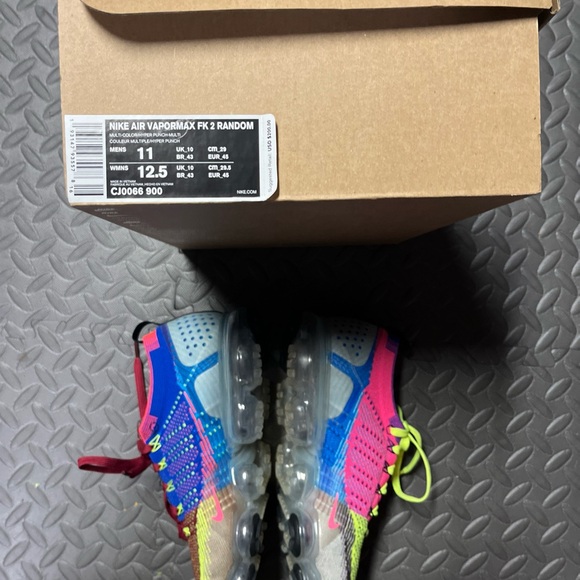 Nike Air VaporMax Flyknit 2 Random Shoes Men's 11 Sneakers EXCELLENT CJ0… - Picture 10 of 13